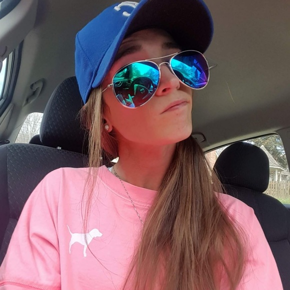 💕 Taylor 💕 - Picture 2 of 5